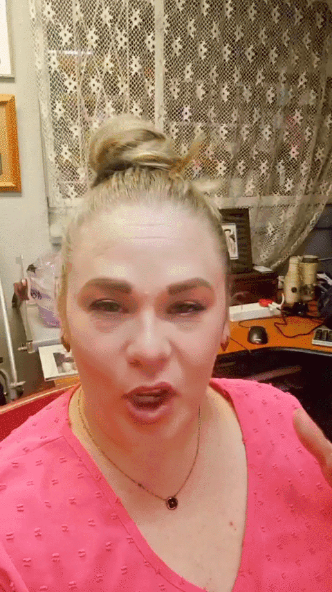 Animated image out of testimonial from Sonika van der walt