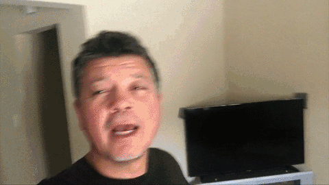 Animated image out of testimonial from Victor Leos