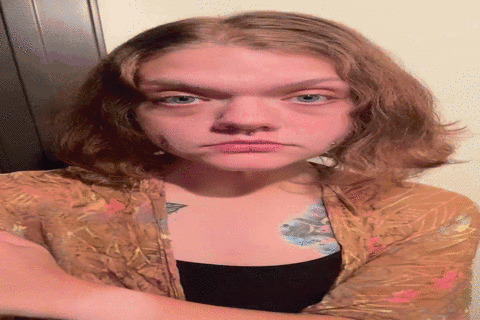 Animated image out of testimonial from Angela